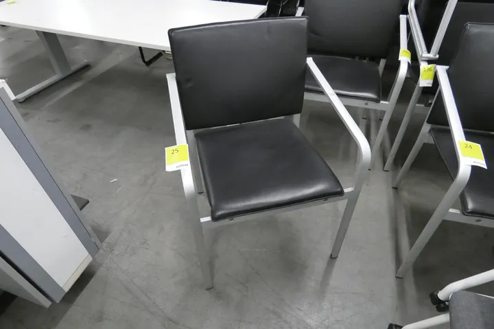 Thonet Besucherstuhl